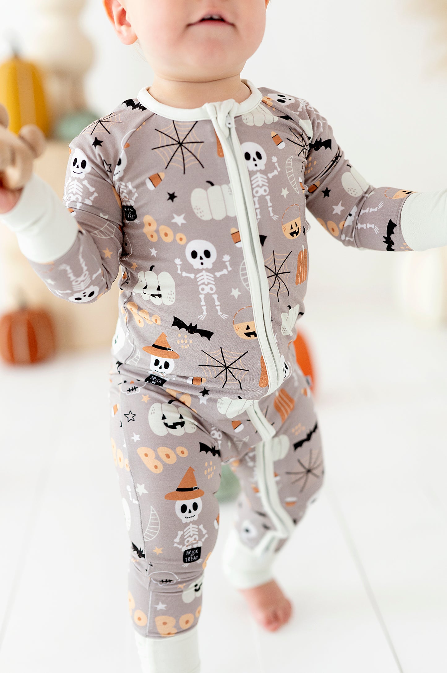 Bamboo Convertible Romper - Neutral Halloween